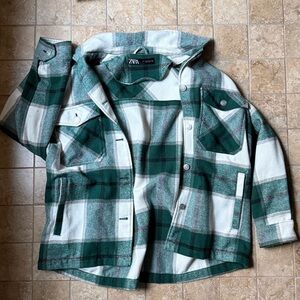 Zara Green Plaid Shacket Flannel Shirt Jacket Pockets Button Front Blogger Fave!
